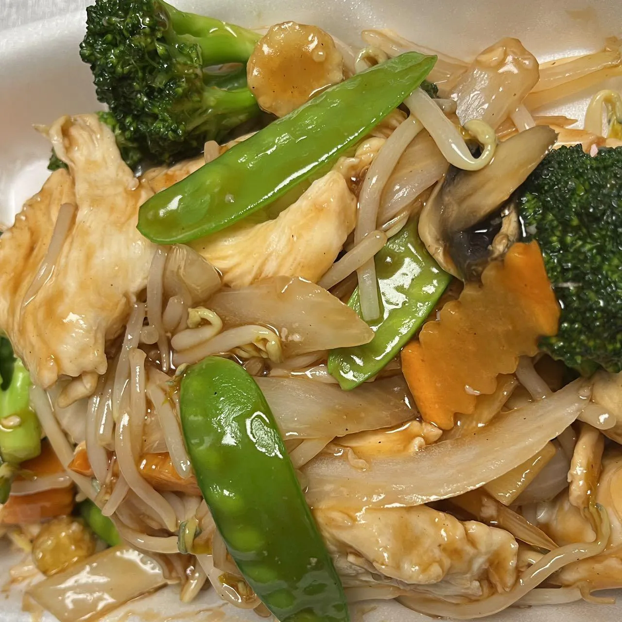 Moo Goo Gai Pan at Panda Garden, Chinese Restaurant in Waterford Township